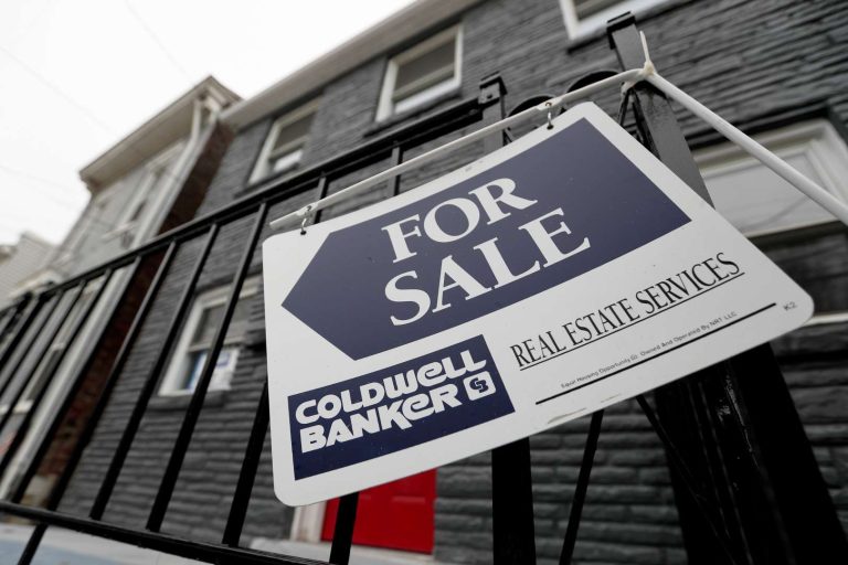 US average mortgage rates steady; 30-year stays at 4.45 percent