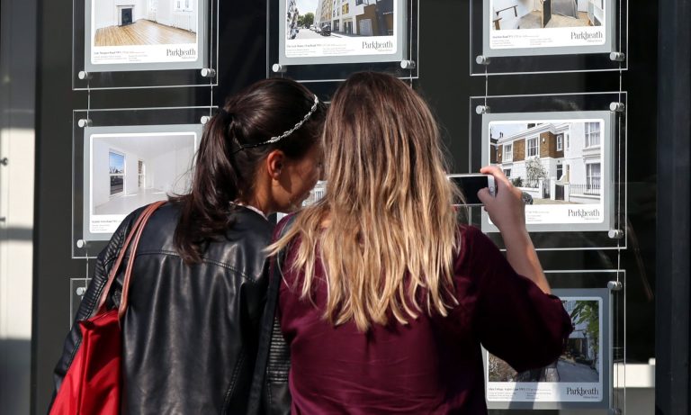 Lloyds unveils 100% mortgage for first-time buyers