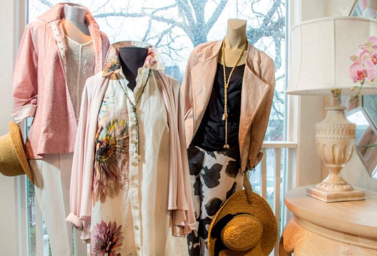 Ways to Retail Women’s Wholesale Clothing Online as a UK Retailer